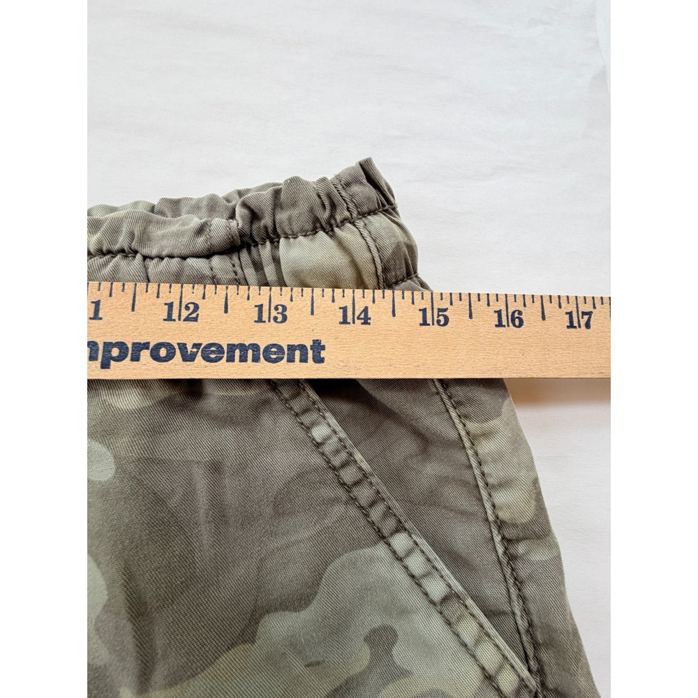 American Eagle AE Lightweight Camo Drawstring Size M Shorts Green - Picture 5 of 10